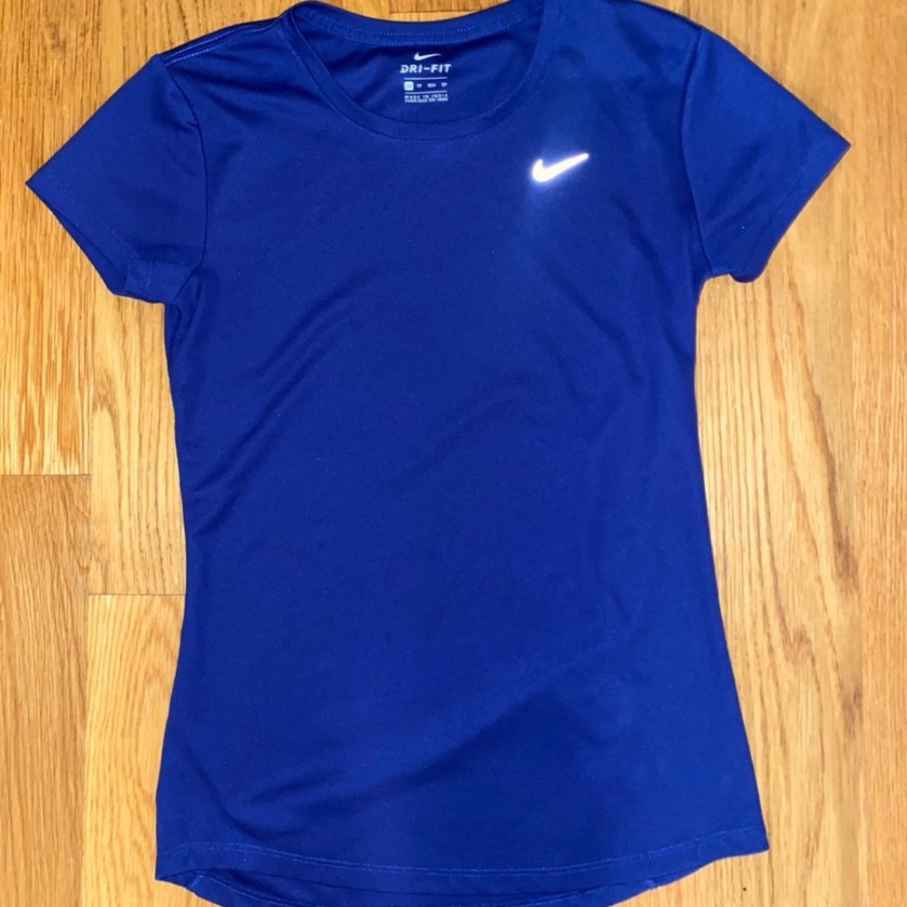 NIKE WORKOUT TOP